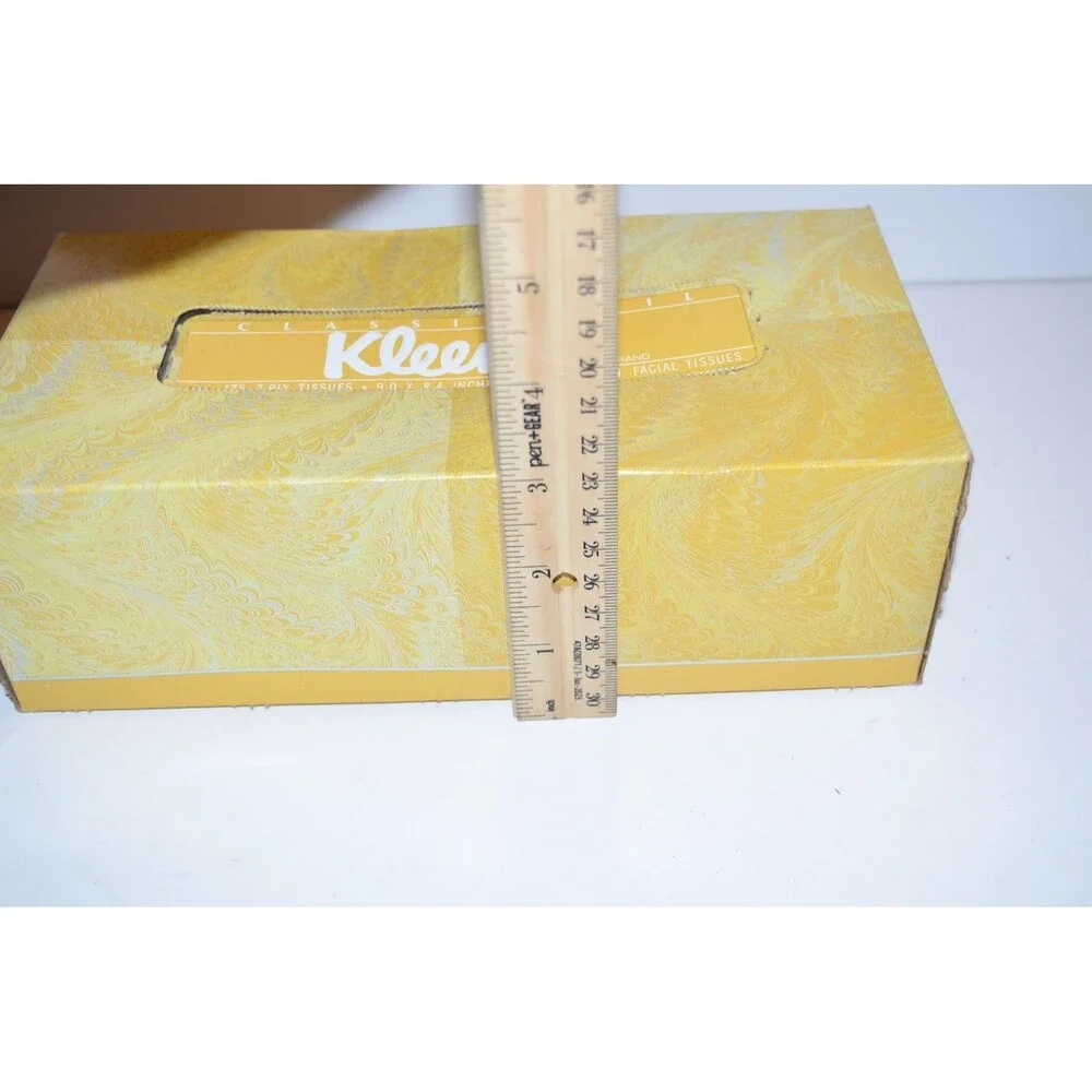 Vtg 80s Kleenex Yellow Facial‎ Tissues Classic 1987 Family Size 175-2 Ply